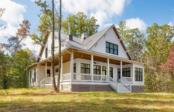 modern-farmhouse-front-sineath562